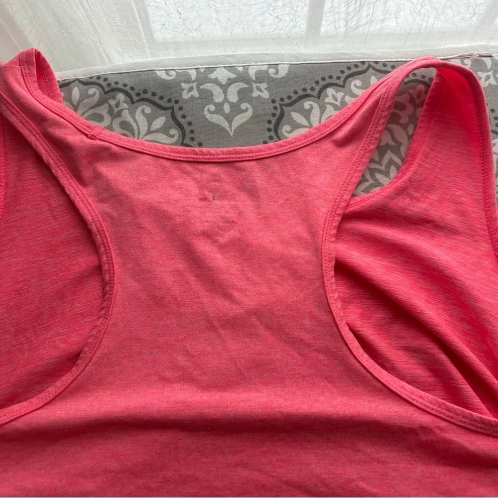 Old Navy Bright Pink Tank Top with Ruched Sides - Picture 4 of 7